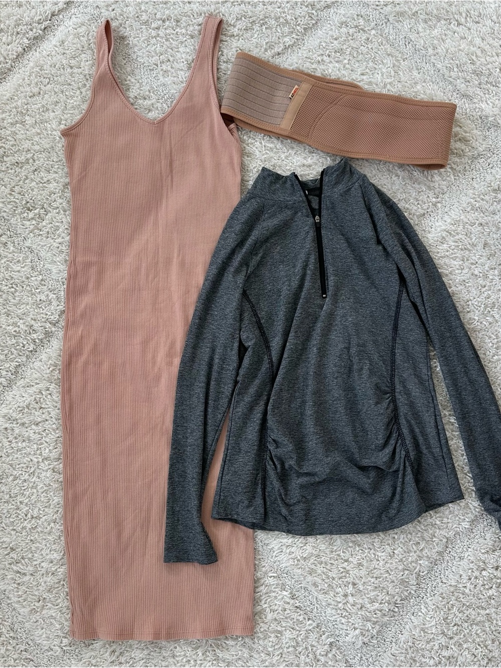 Spring/Summer Maternity Bundle - Picture 12 of 12